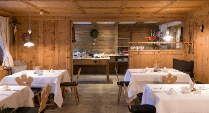 Mountain Home Villa Anna, Selva & S.Cristina ski chalet, image 2